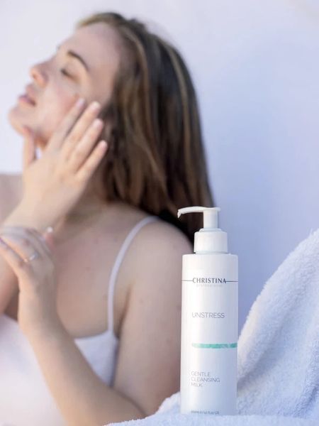 Нежное очищающее молочко Christina Unstress Gentle Cleansing Milk 300 мл CHR768 фото