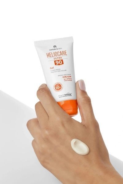 Сонцезахисний гель SPF90+ для комбінованої та жирної шкіри HELIOCARE ULTRA GEL SPF90+ CANTABRIA, 50 мл CANT19810 фото