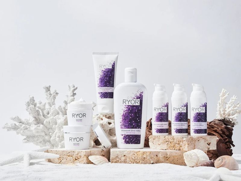 Матуючий крем з пудровим ефектом Mattifying Cream With Powder Effect Ryor, 50 мл 14009 фото