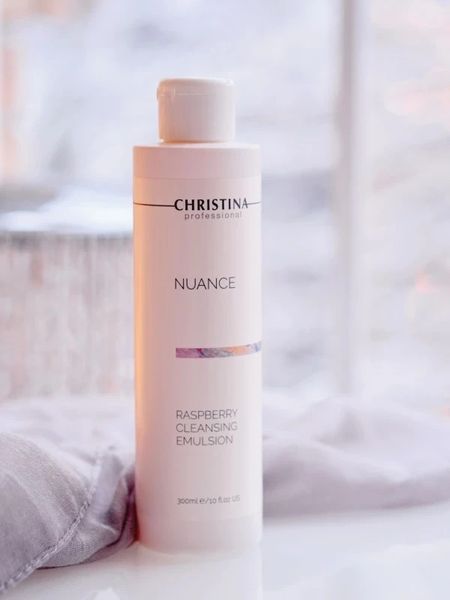 Очищающая эмульсия с экстрактом малины Christina Nuance Raspberry Cleansing Emulsion 300 мл CHR856 фото