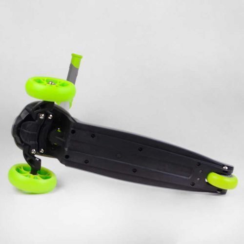 Самокат трехколесный LK-70111 Best Scooter (4) СВЕТ ДЕКИ, КОЛЕС И ДИСКОВ, съёмный руль, передние колёса PU 120х35мм, задние колеса PU 80х30мм 269204 фото